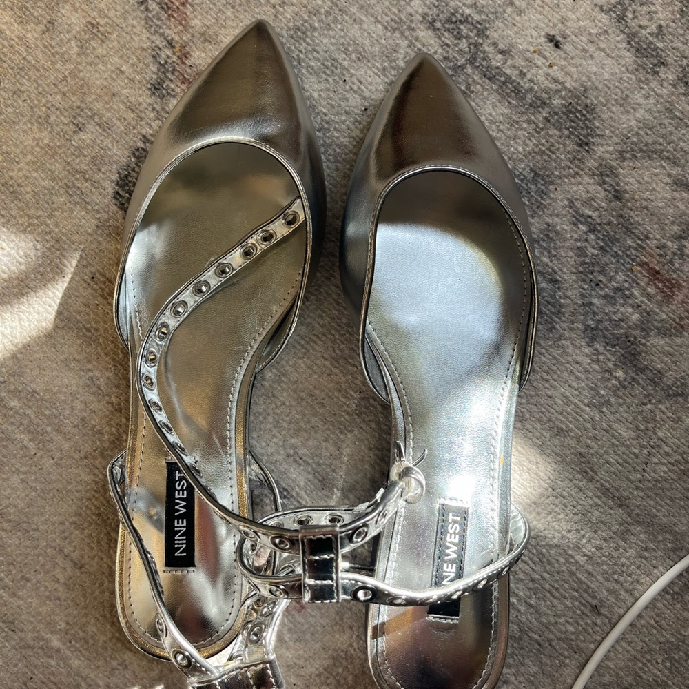 Nine West new flats ! Never worn